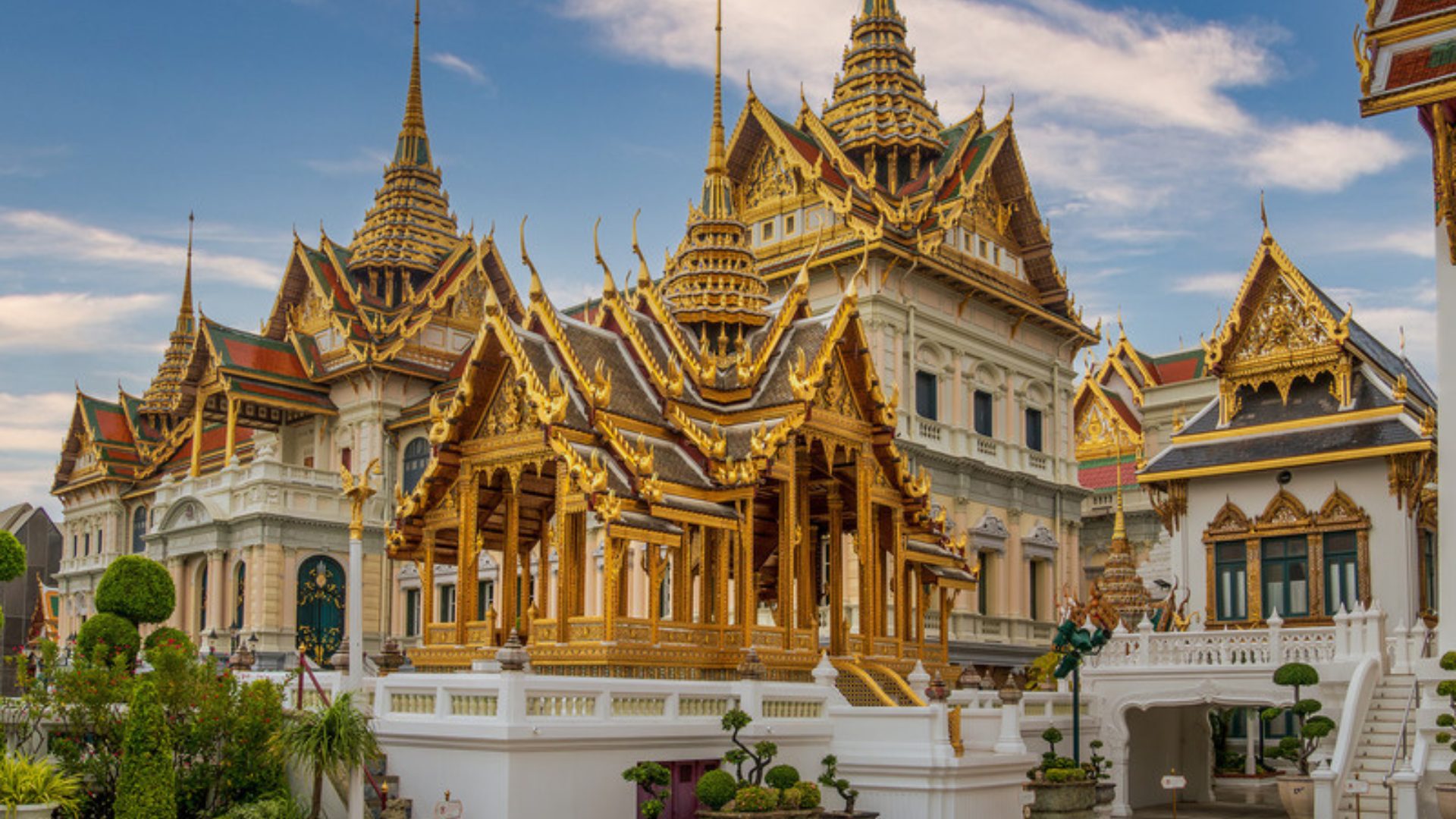 Grand Palace photo 2