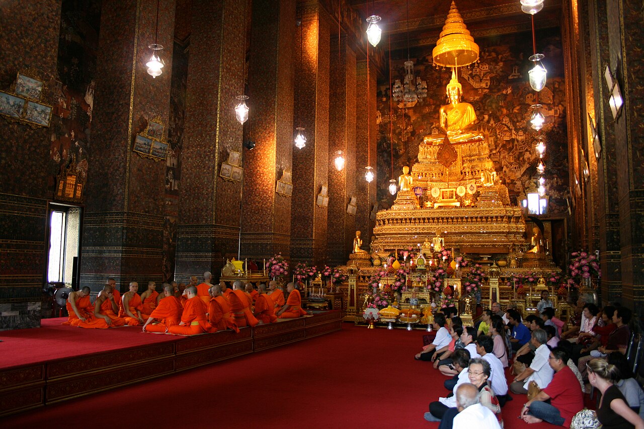 พระบรมราชานุสาวรีย์พระบาทสมเด็จพระเจ้าอยู่หัวอานันทมหิดล photo 1