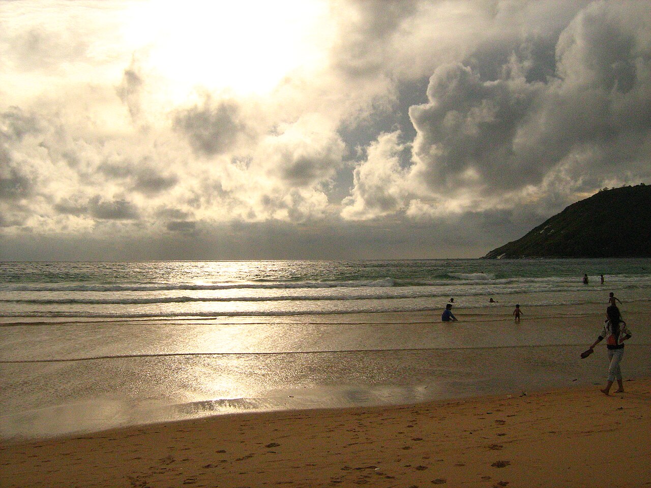 Nai Harn Beach photo 1