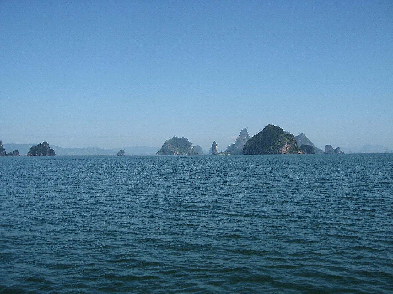 Nui Bay photo 1