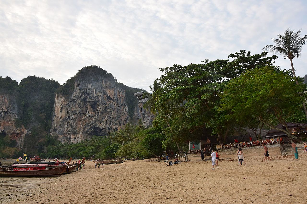 Phra Nang Cave Beach photo 1