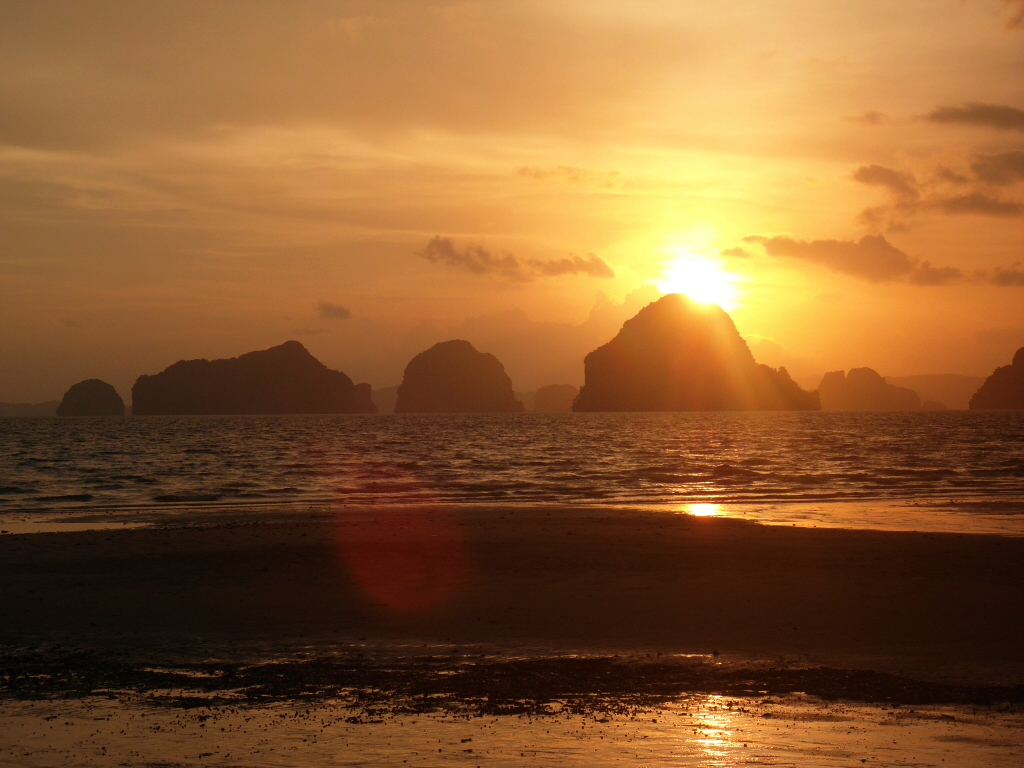 Tubkaek Beach photo 1